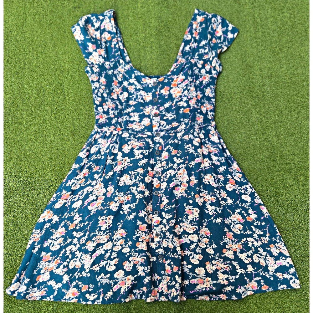 Kimchi Blue Women's Blue Floral Smocked Rayon Sundress Size Small
